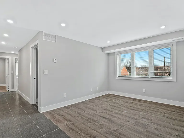 3323 13th St SE — Photo 4