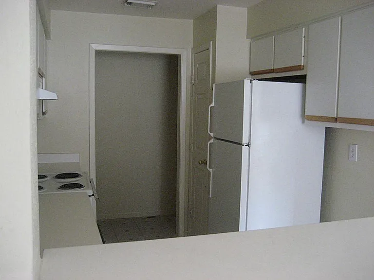 10112 Emerald Glen Dr #C — Photo 3