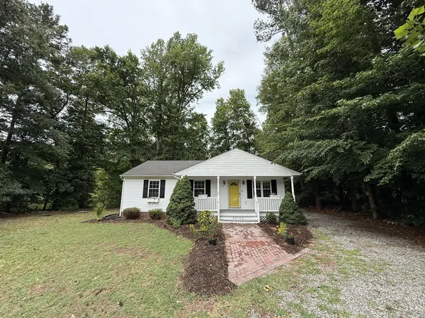 27140 Shannon Mill Dr, Ruther Glen, VA 22546