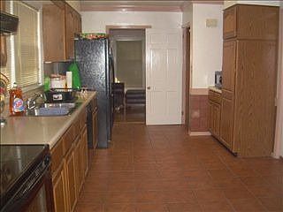 2nd image of 197 Beverley Rd