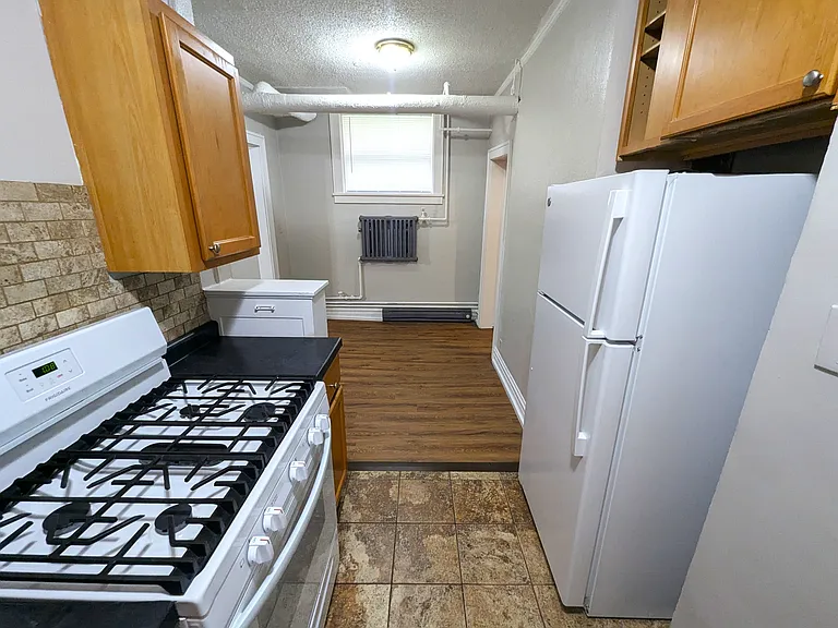 3129 Aldrich Ave S #B — Photo 18