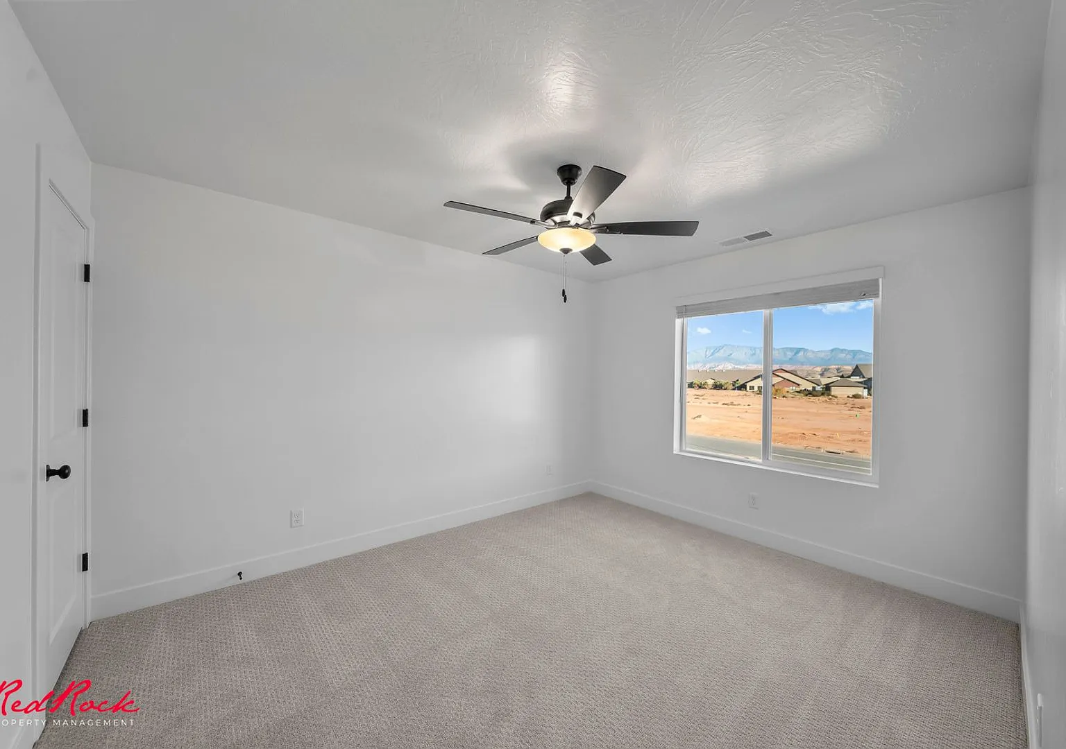 A Little More Room to Love in this 4 Bedroom Townhome! — Photo 4