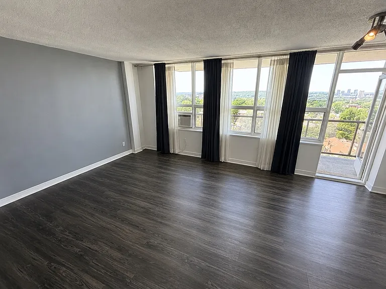 15 Nicklaus Dr — Photo 4