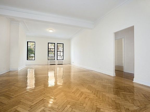 4th image of 175 W 72nd St APT 2E
