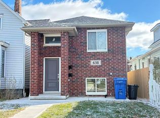 658 Caron Ave #2, Windsor, ON