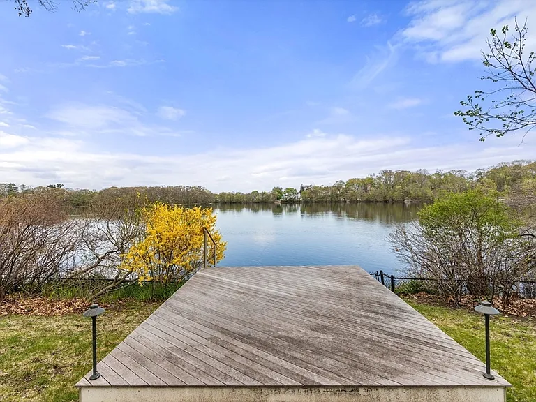 37 Beverly Rd — Photo 35