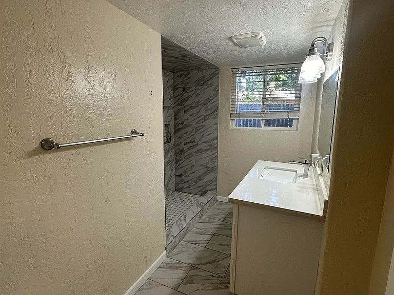 4103 Berwick Dr — Photo 19