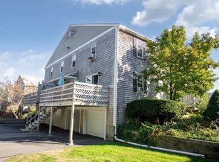 11 Village Dr #B, Bourne, MA 02532