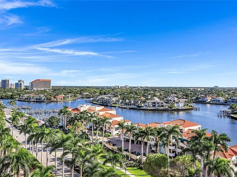 4451 Gulf Shore Blvd N #1205 — Photo 31