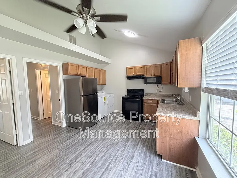 1707 S Calhoun St #1 — Photo 4