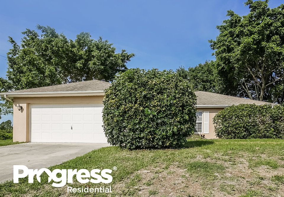 676 Dauphine Ave S, Lehigh Acres, FL 33974 Zillow