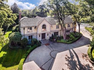 661 Driftwood Ln, Northbrook, IL