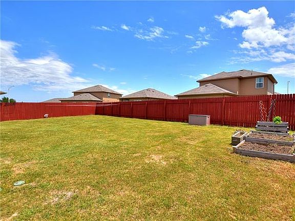 2nd image of 13525 Henneman Dr