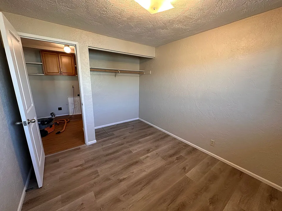 148-38th Place Duplex