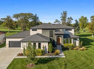 9430 Maricopa Dr, Lincoln, NE 68520