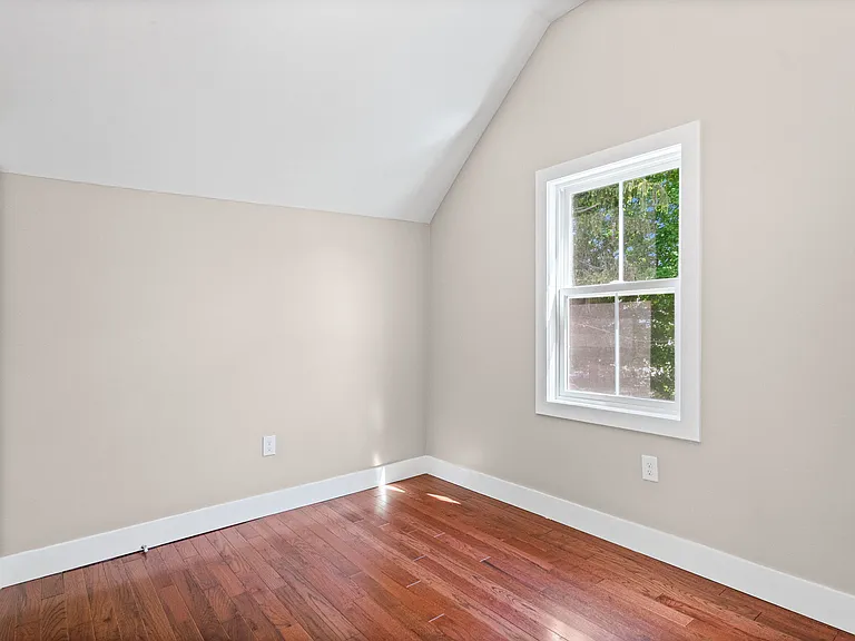 521 Warren St #4 — Photo 41