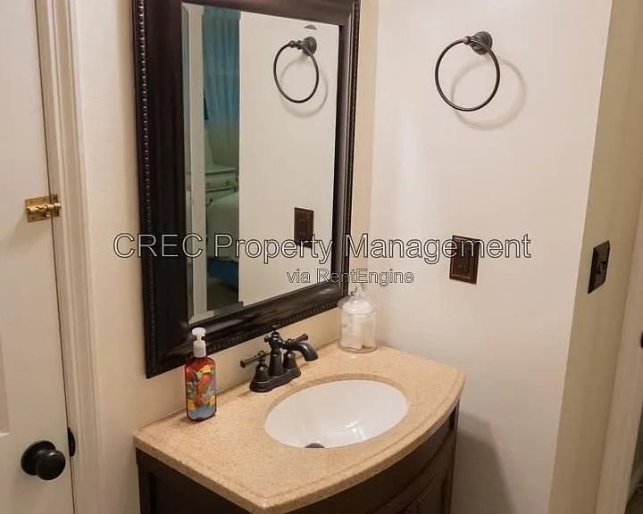 114 Queensbury Cir — Photo 16