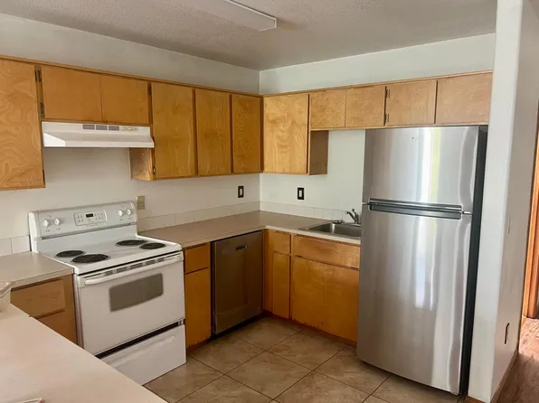 1228 NE 84th Ave #4, Portland, OR 97220