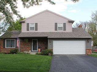 140 Mark Ln, Perrysburg, OH 43551