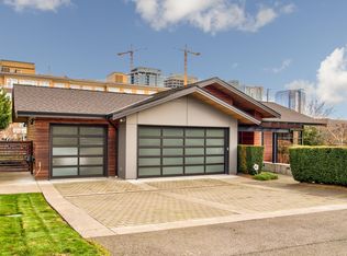 1014 Belfair Rd, Bellevue, WA 98004