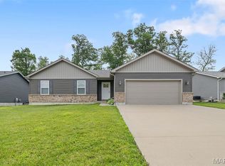 102 Heritage Landing Dr, Truesdale, MO 63380
