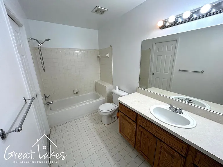 27510 Garfield St — Photo 13