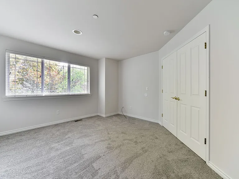 8428 NE 147th Pl — Photo 49