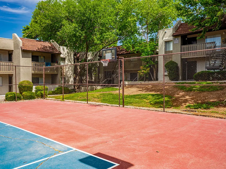 Eagle Point Apartments — Photo 30