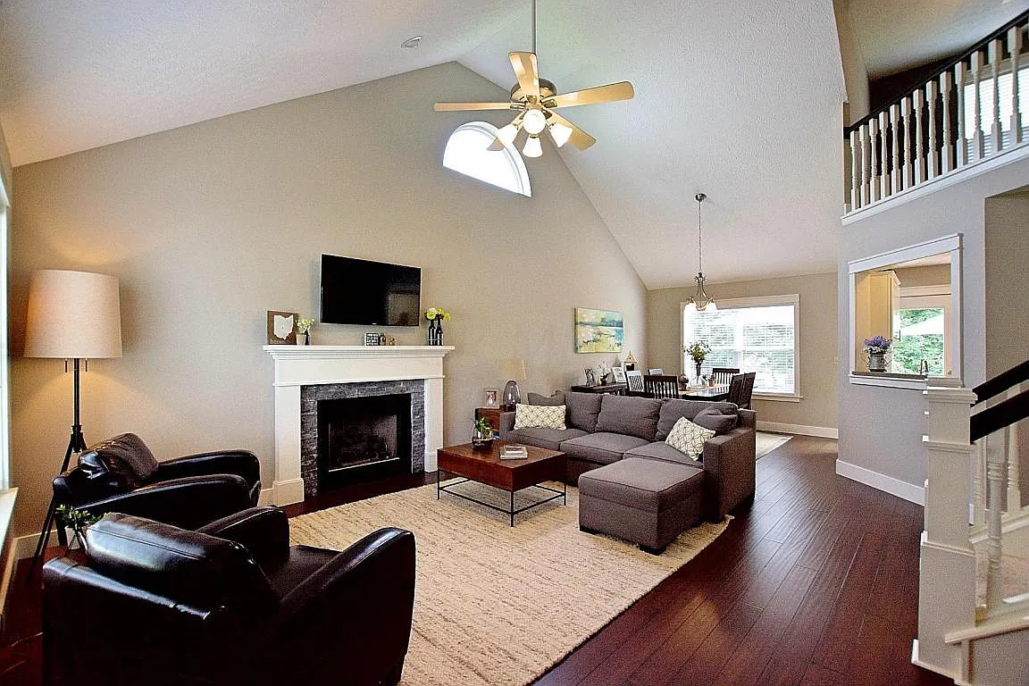 8975 Newmills Ln photo 1