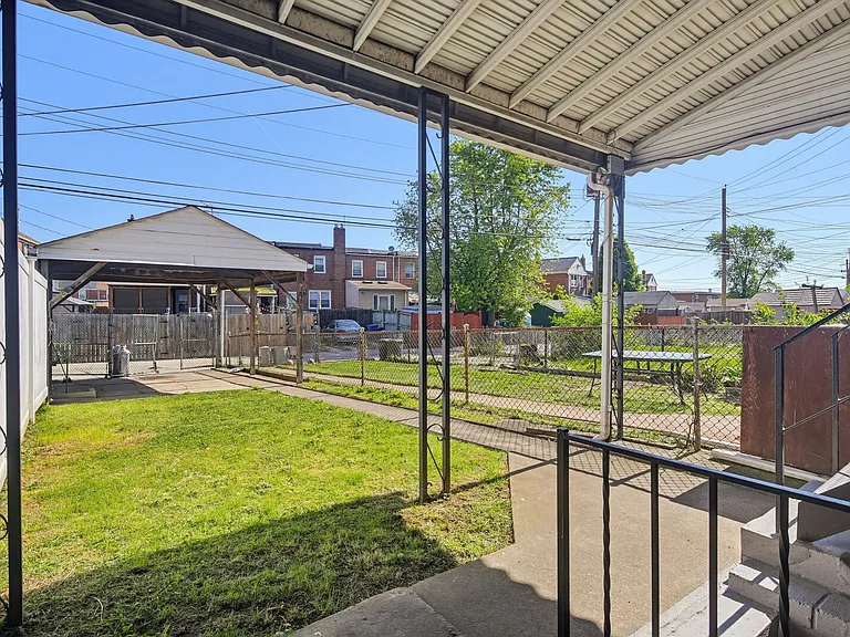 7536 Westfield Rd — Photo 36