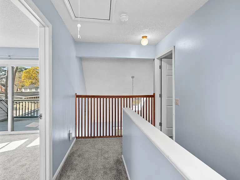 345 15th Ave S #2 — Photo 20