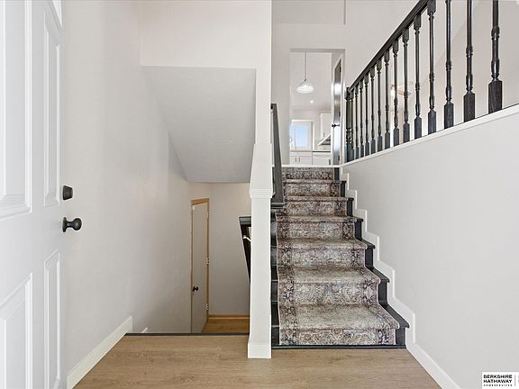 5th image of 8140 Potter St