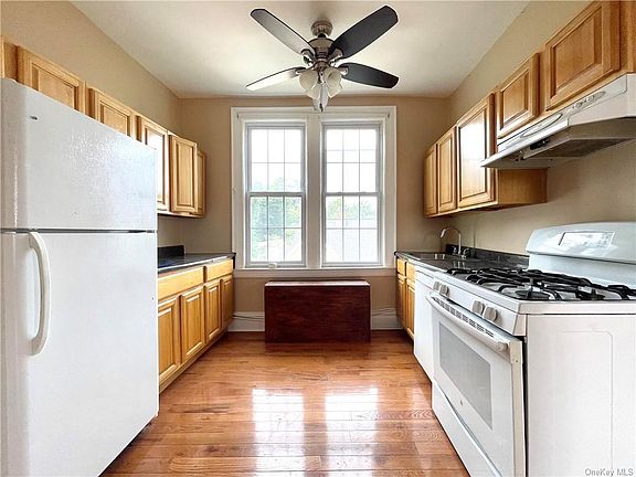 3rd image of 97 Glover Ave #3E