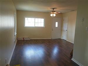 2nd image of 5119 Mackenzie Dr