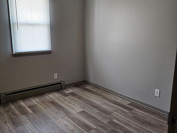 4th image of 3411 E 26th St #3418-01