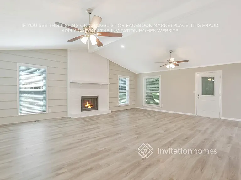 5421 S Lake Dr — Photo 4