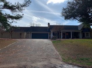109 Fairway Blvd, Carthage, MS 39051