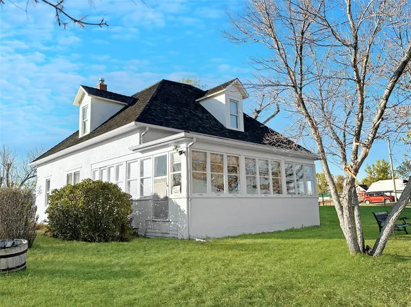 19 1st St NW, Kevin, MT 59454