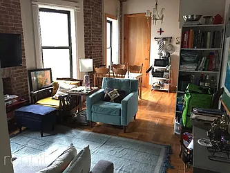 Rented by Rennit Inc.