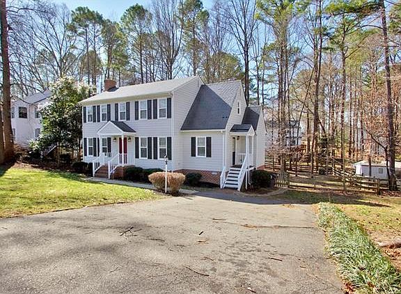 3rd image of 7406 Count Fleet Dr