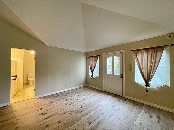 5th image of 1025 McKenzie Dr Unit D