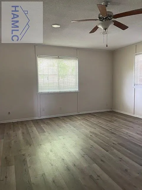 3 bed, 3.0 bath, 2289 sqft, $1,500 — Photo 3