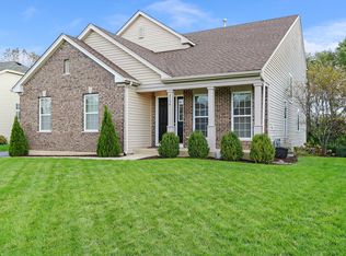 2154 Greenview Dr, Woodstock, IL 60098