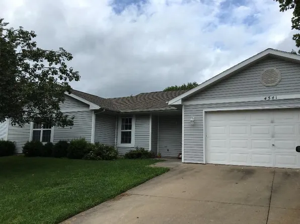 4541 W Bainbridge Dr, Columbia, MO 65203