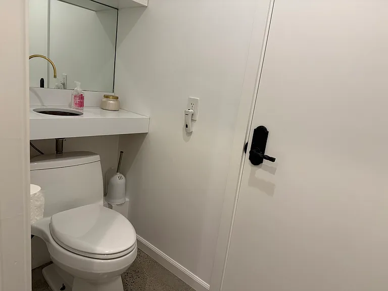 1215 Bluebird Canyon Dr — Photo 16
