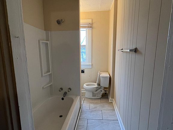 5th image of 1282 1/2 Highland St