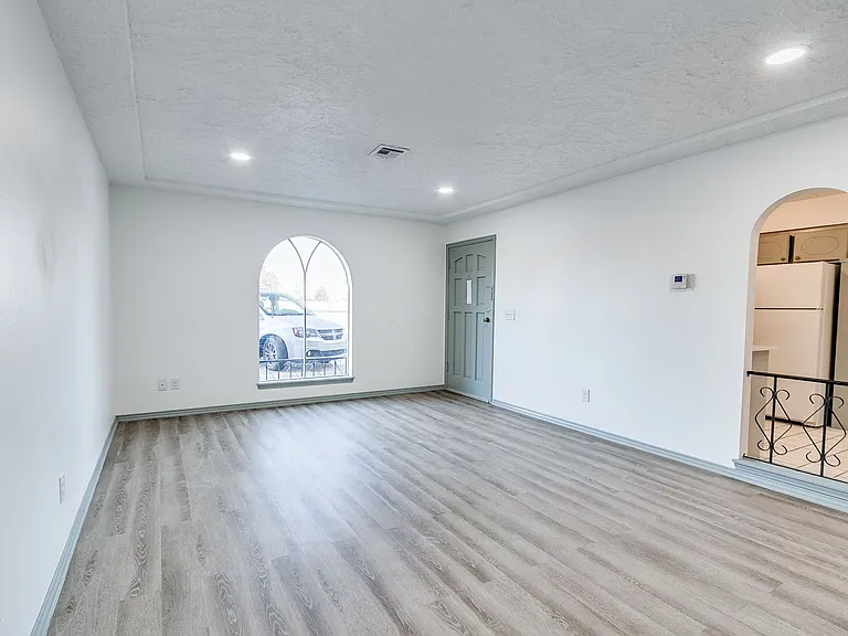 4128 NW 36th St — Photo 26