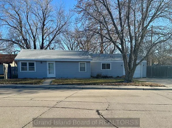 1103 E 7th St, Grand Island, NE 68801