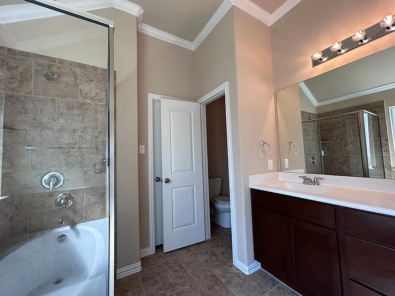 2204 Tranquility Ln — Photo 16