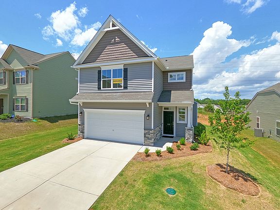 These photos are representative of this floor plan, but all options may not be available in every co